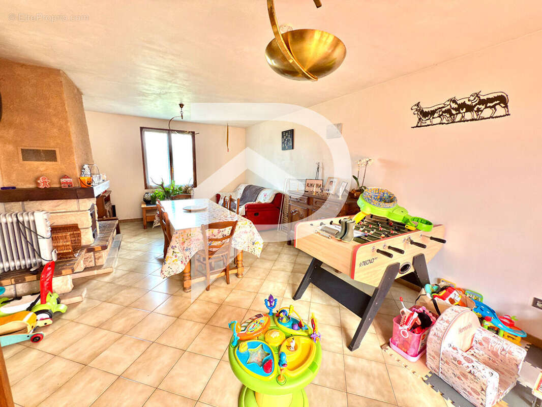 Maison à BREUVANNES-EN-BASSIGNY