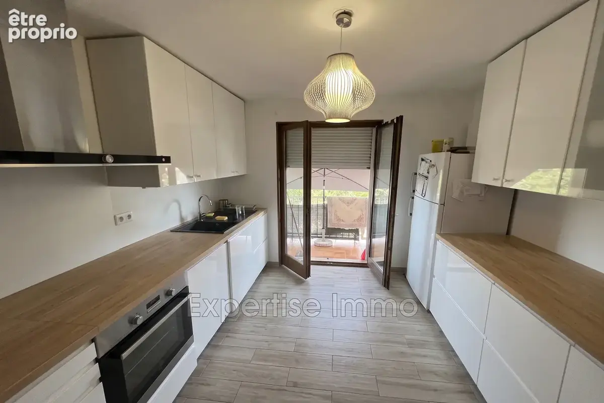Appartement 4 pièces 79 m² à vendre à Colmar (68000) - photo 3