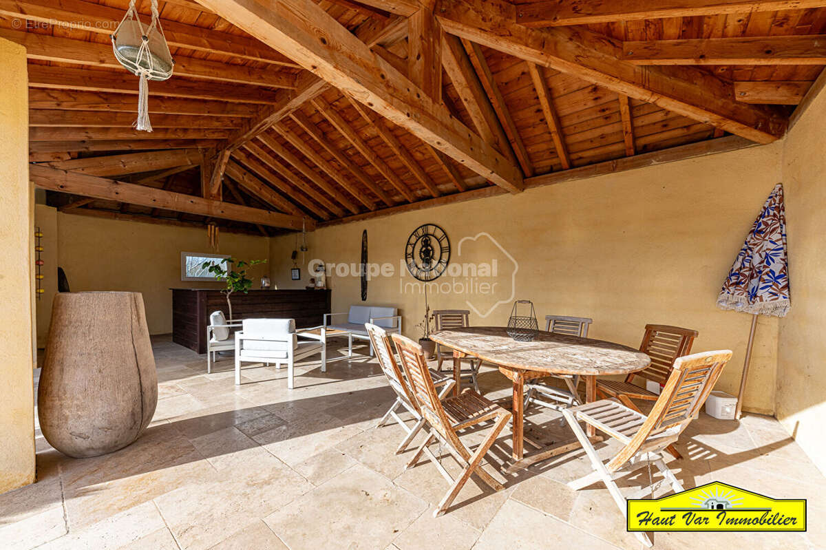 Maison à VINON-SUR-VERDON