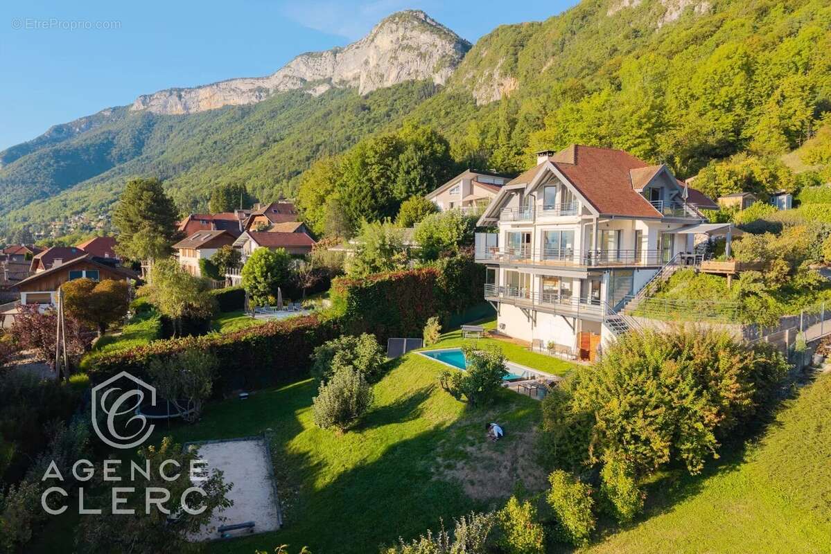 Maison à VEYRIER-DU-LAC