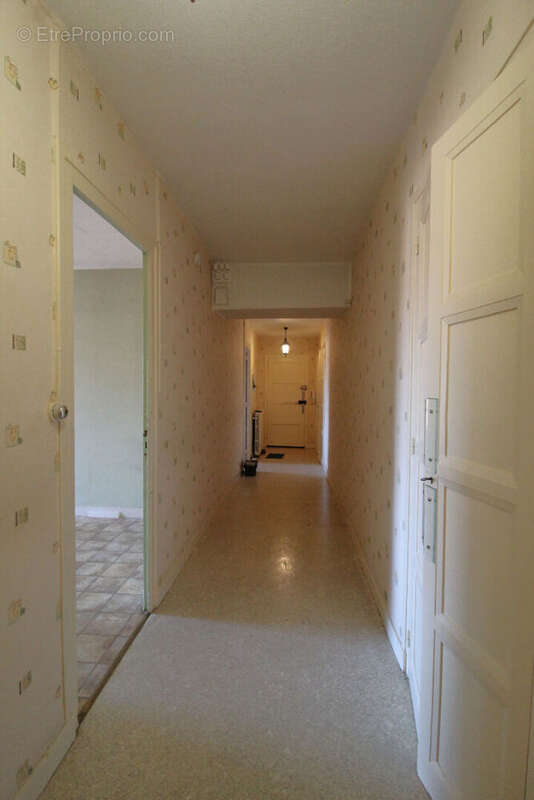 Appartement Montmorot 5 pièce(s) 96.6 m2 - photo 4