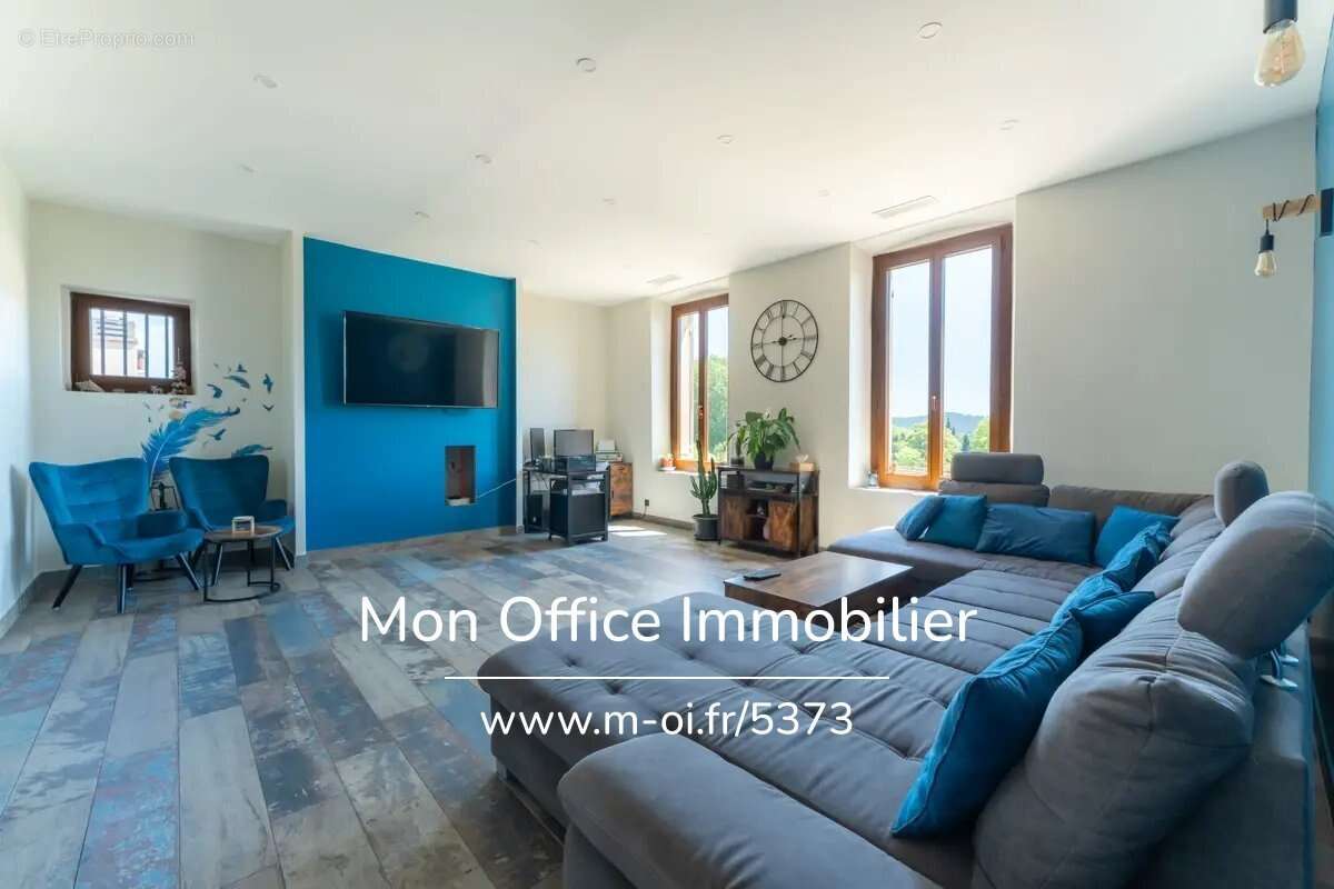 Appartement à LA FARE-LES-OLIVIERS