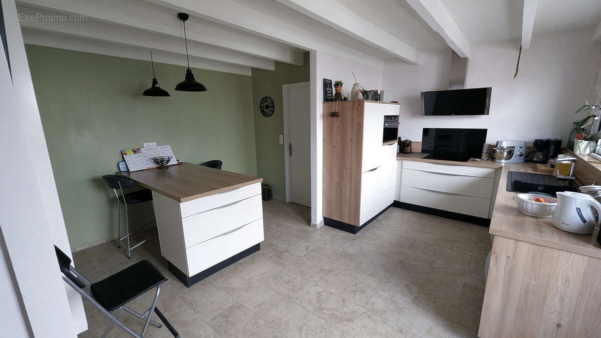 Maison à COULON