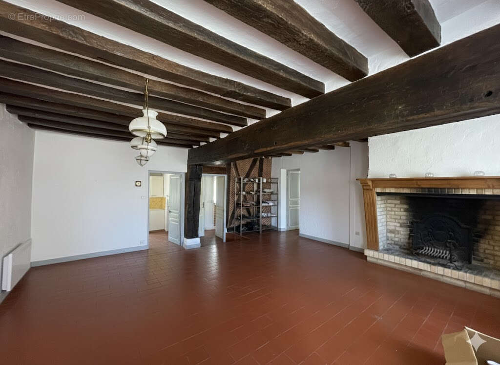 Maison à NOGENT-SUR-VERNISSON