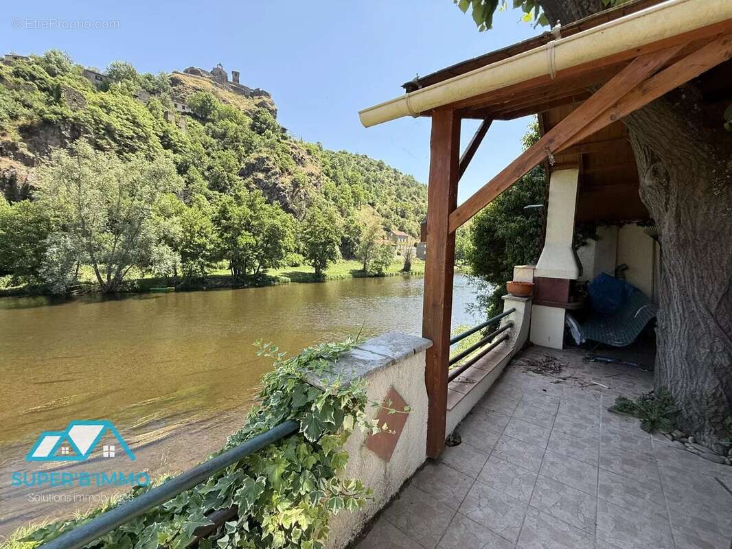 Maison à VILLENEUVE-D&#039;ALLIER