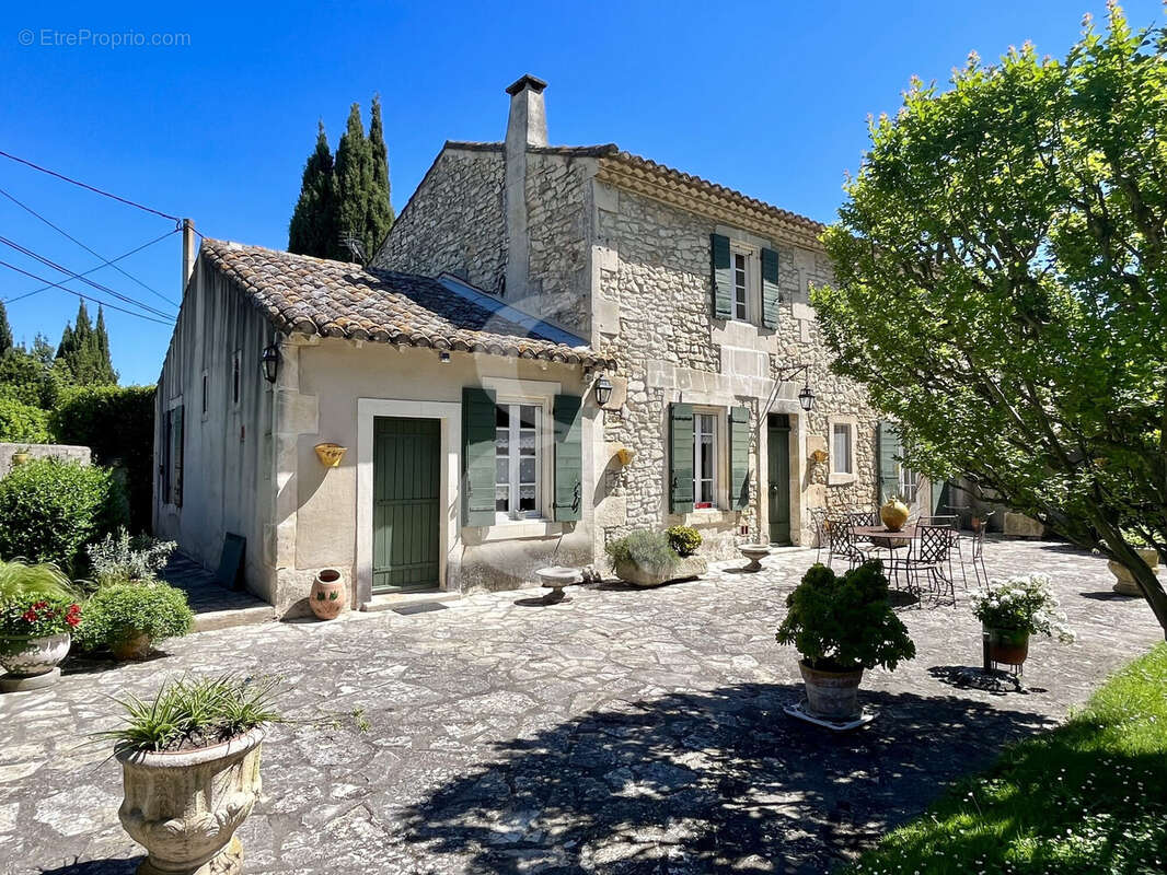 Maison à SAINT-ETIENNE-DU-GRES