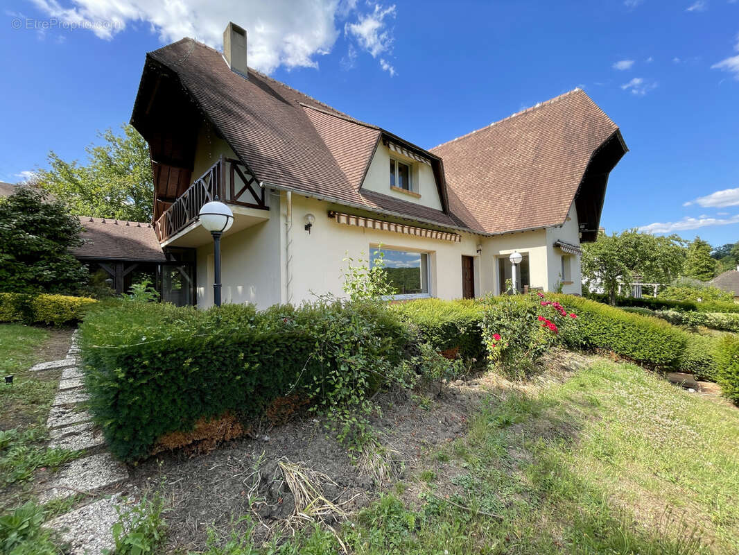 Maison 5 chambres sur sous-sol total - photo 13