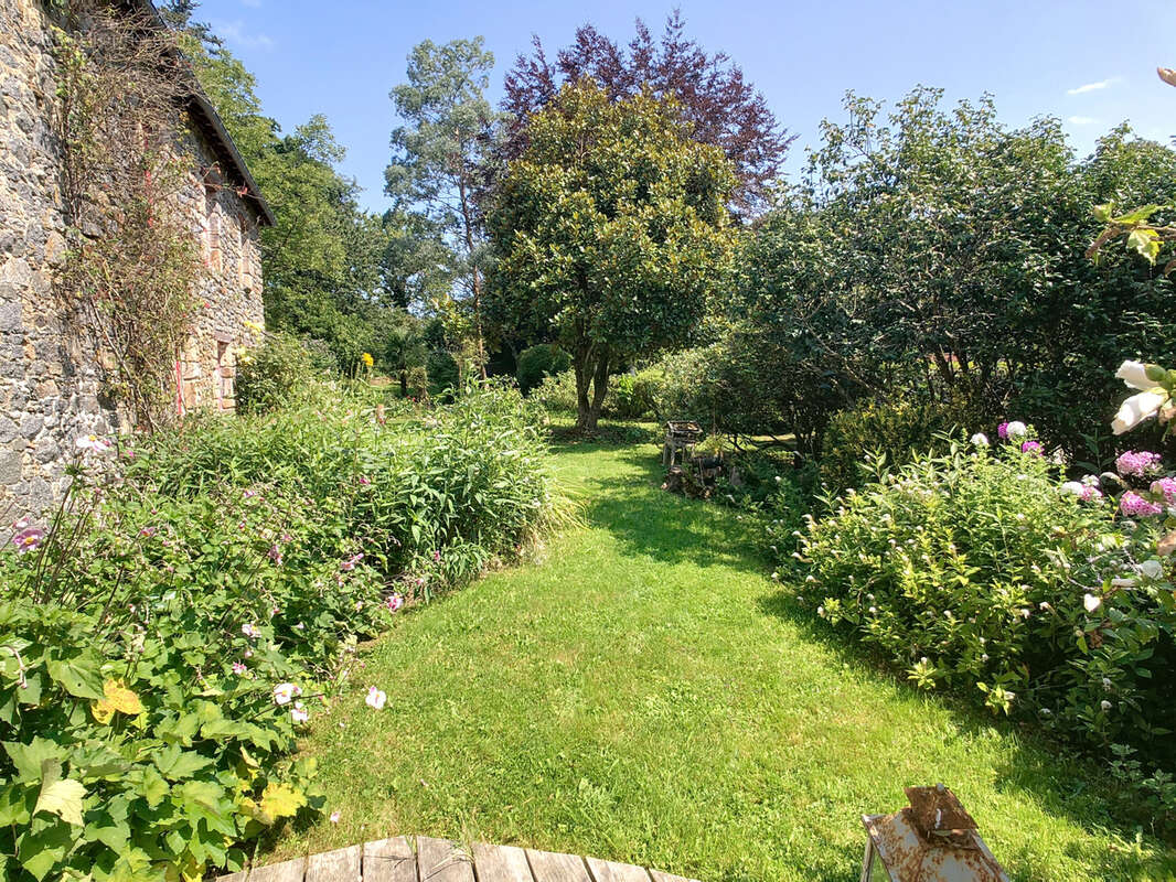 Maison à LE MESNILBUS