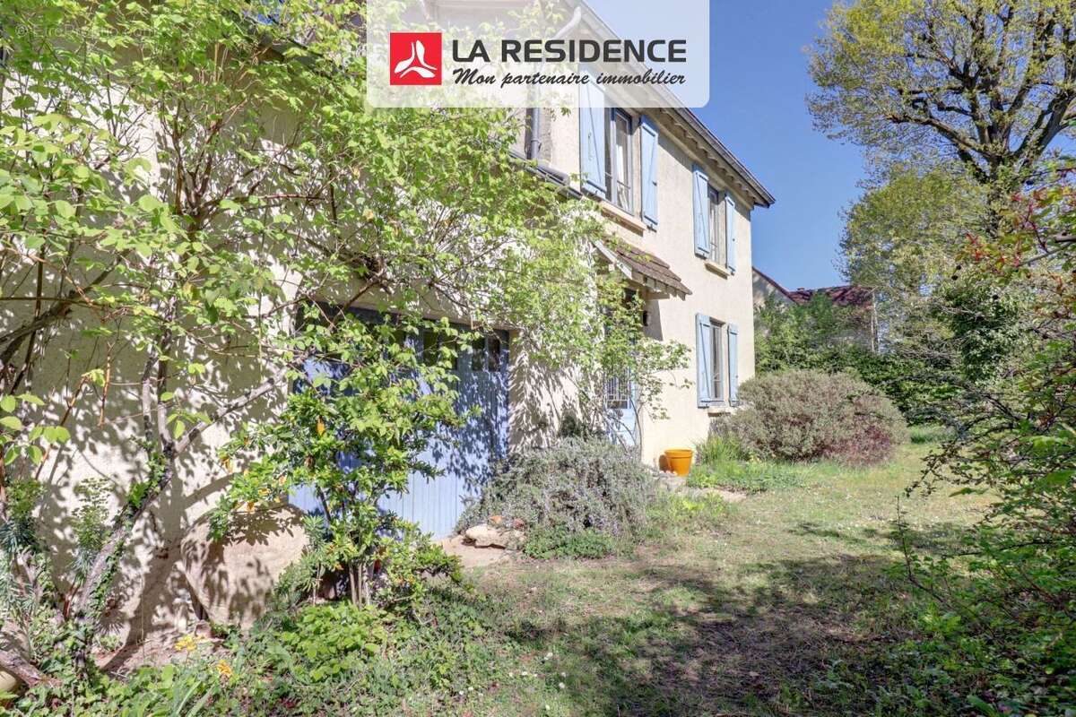 Maison à NEAUPHLE-LE-CHATEAU