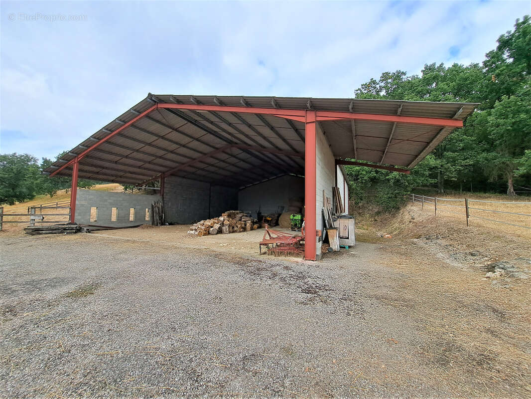 Maison à SAINTE-COLOMBE-DE-VILLENEUVE