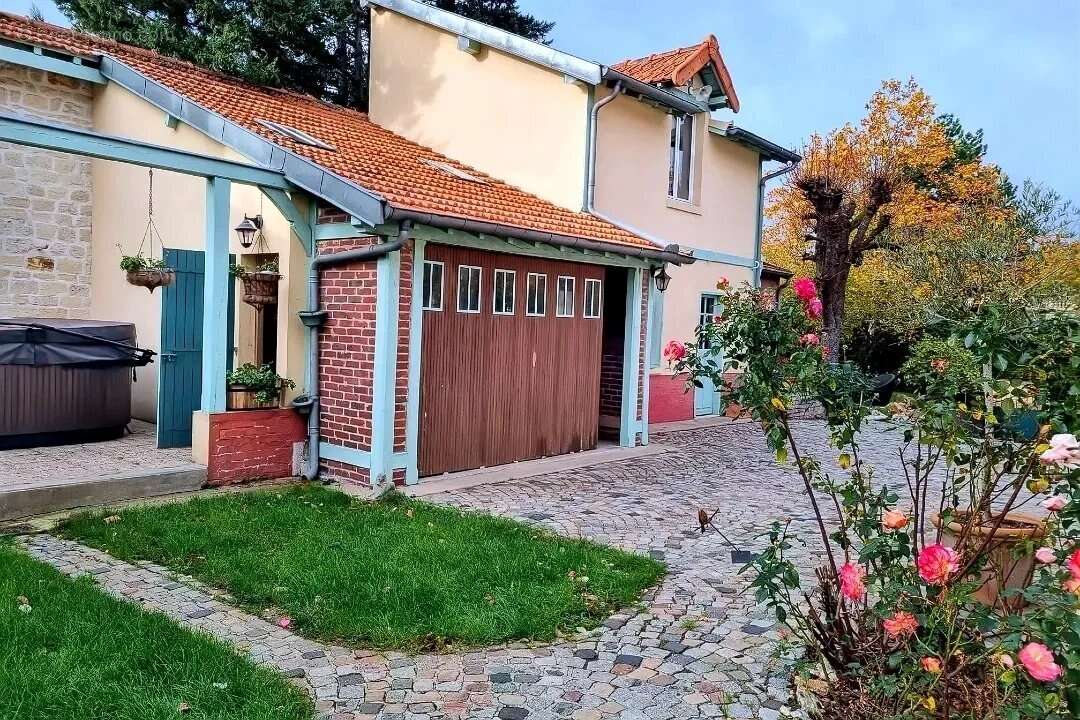 Maison à LE VESINET