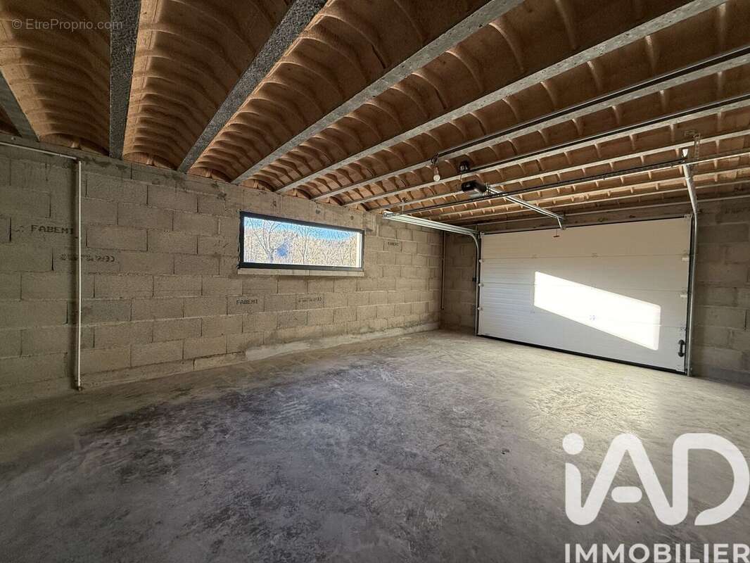 Maison 115 m² à Saint-Pierre-Eynac  - photo 8