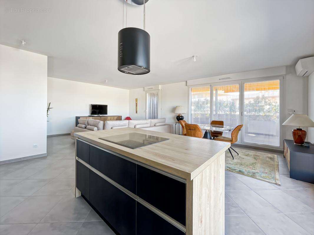 Appartement à FREJUS