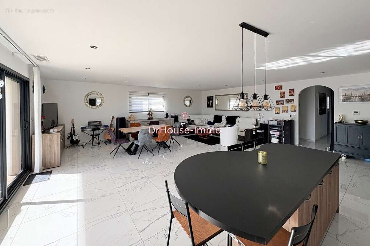 Maison à PENNAUTIER