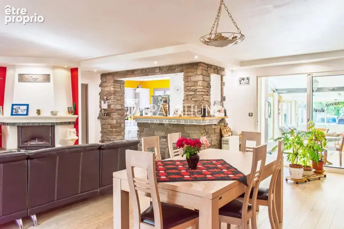 Belle maison de plain-pied avec piscine et jardin paysager, à 10 minutes de Sisteron - photo 9