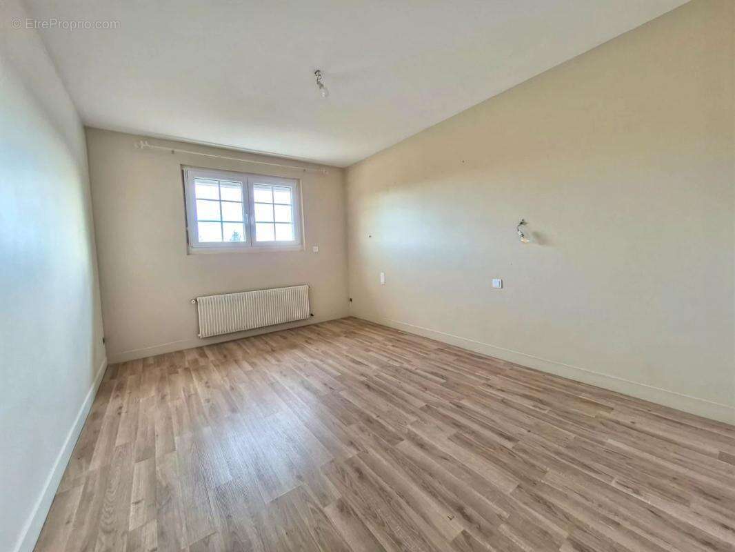 Maison à AUBERGENVILLE