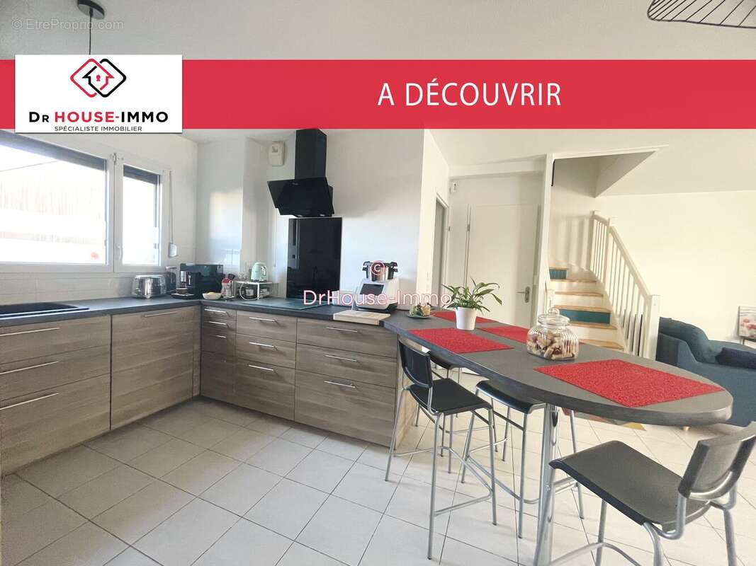 Maison à LA SALVETAT-SAINT-GILLES