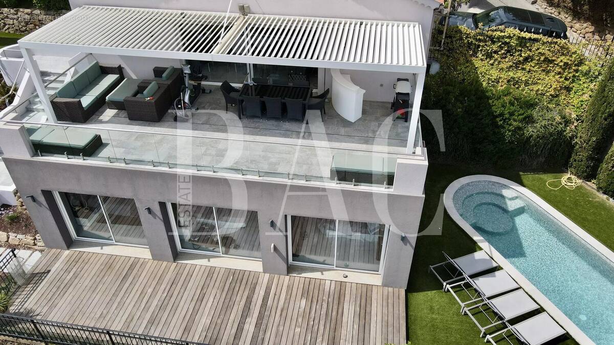 Maison à VALLAURIS