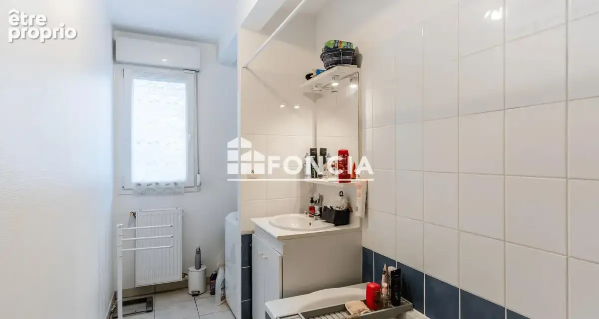 Metz devant les ponts, F2 avec balcon et parking sous-terrain - photo 6