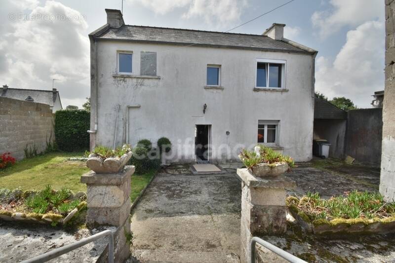 Maison à PLEUMEUR-GAUTIER