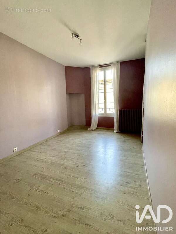 Maison 92 m² à Saintes  - photo 5