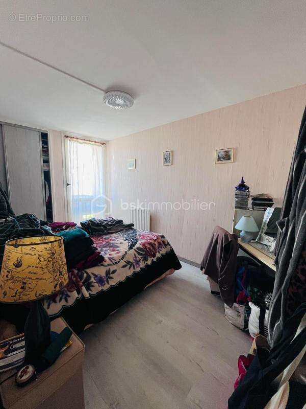 Appartement T3 de 78 m² avec terrasse, parking privatif et local de stockage - photo 9