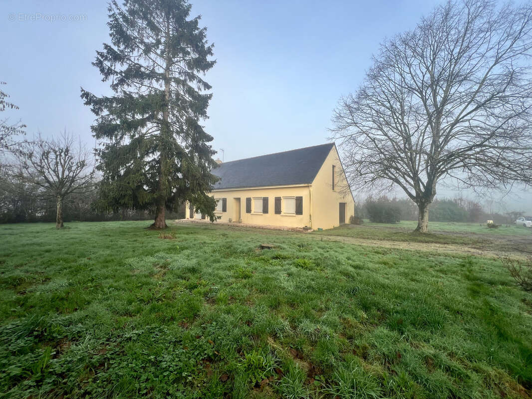 Maison à DERVAL
