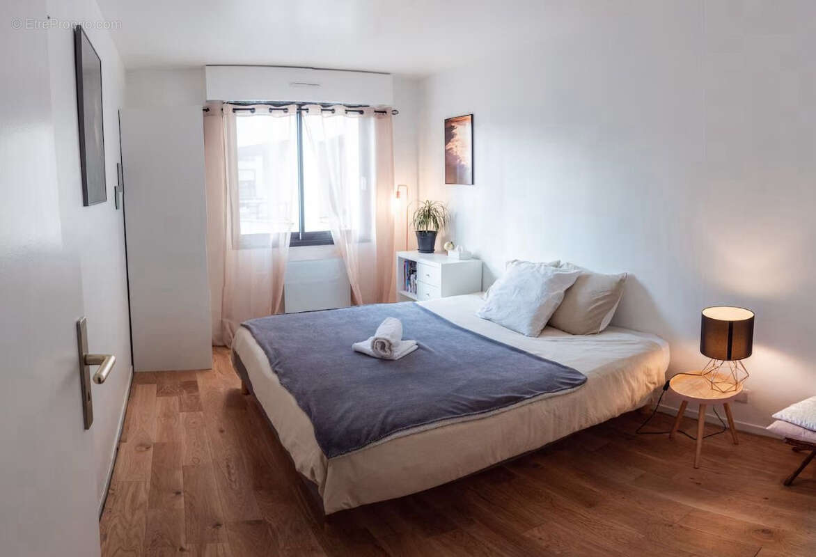 Appartement à PARIS-19E