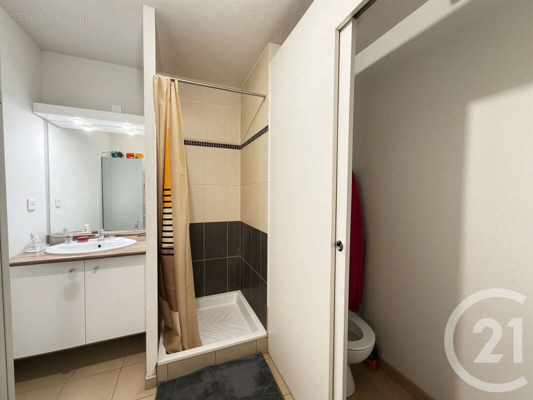 Appartement 40 m² à Begles  - photo 6