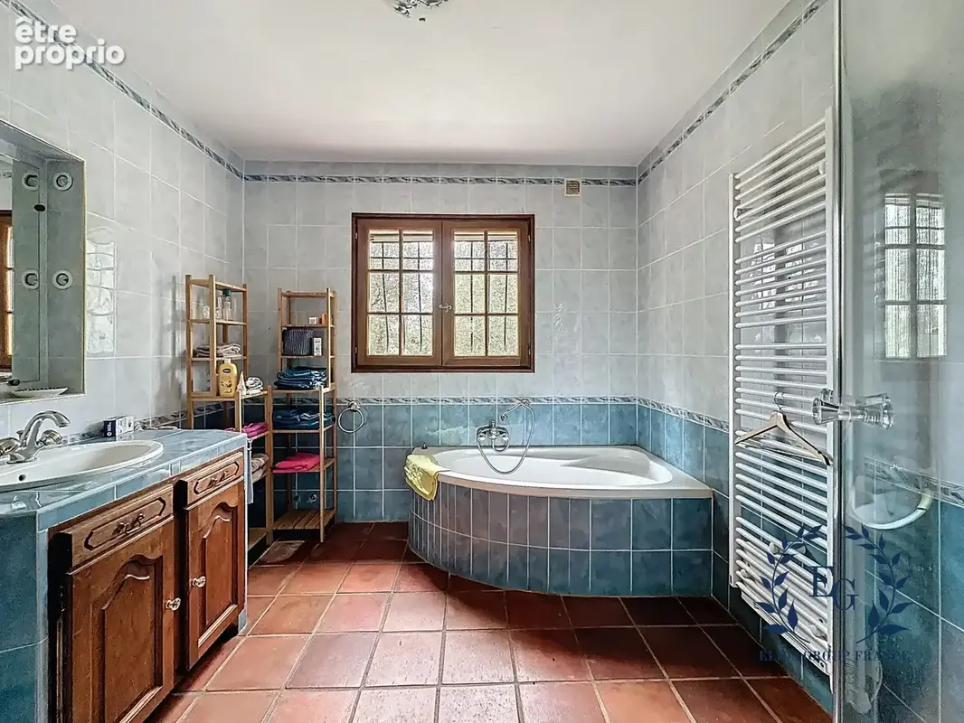 Maison 6 pièces 300 m² à vendre à Besse-Sur-Issole (83890) - photo 9