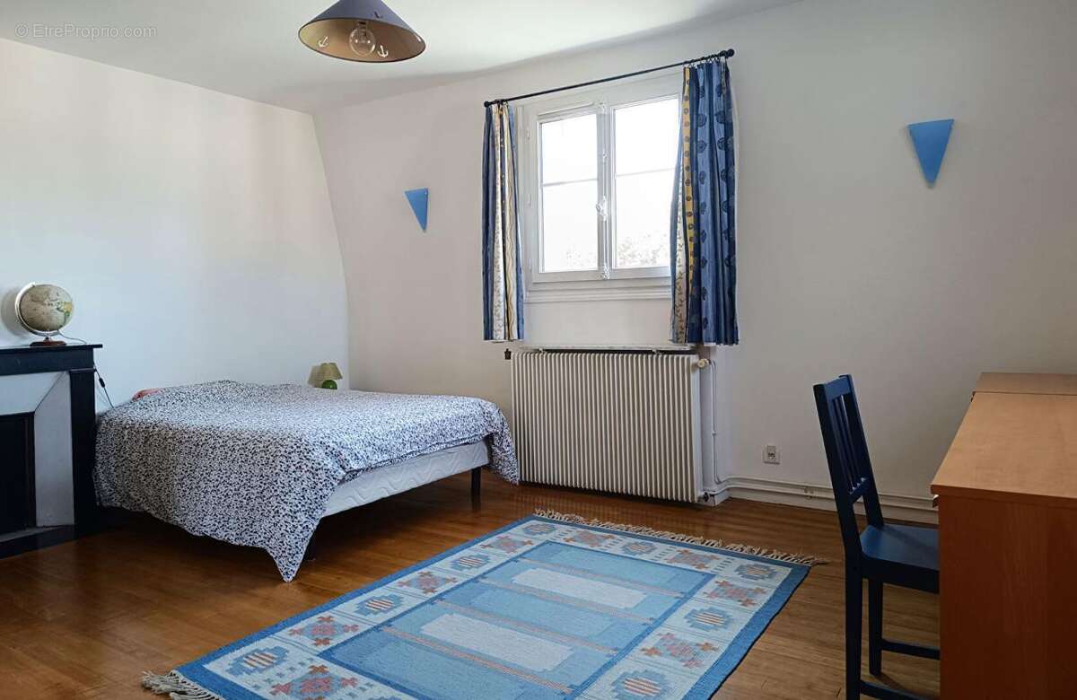 Maison Bourgeoise proche RER A 10 pièces 240m² NEUILLY-PLAISANCE (93360) - photo 13
