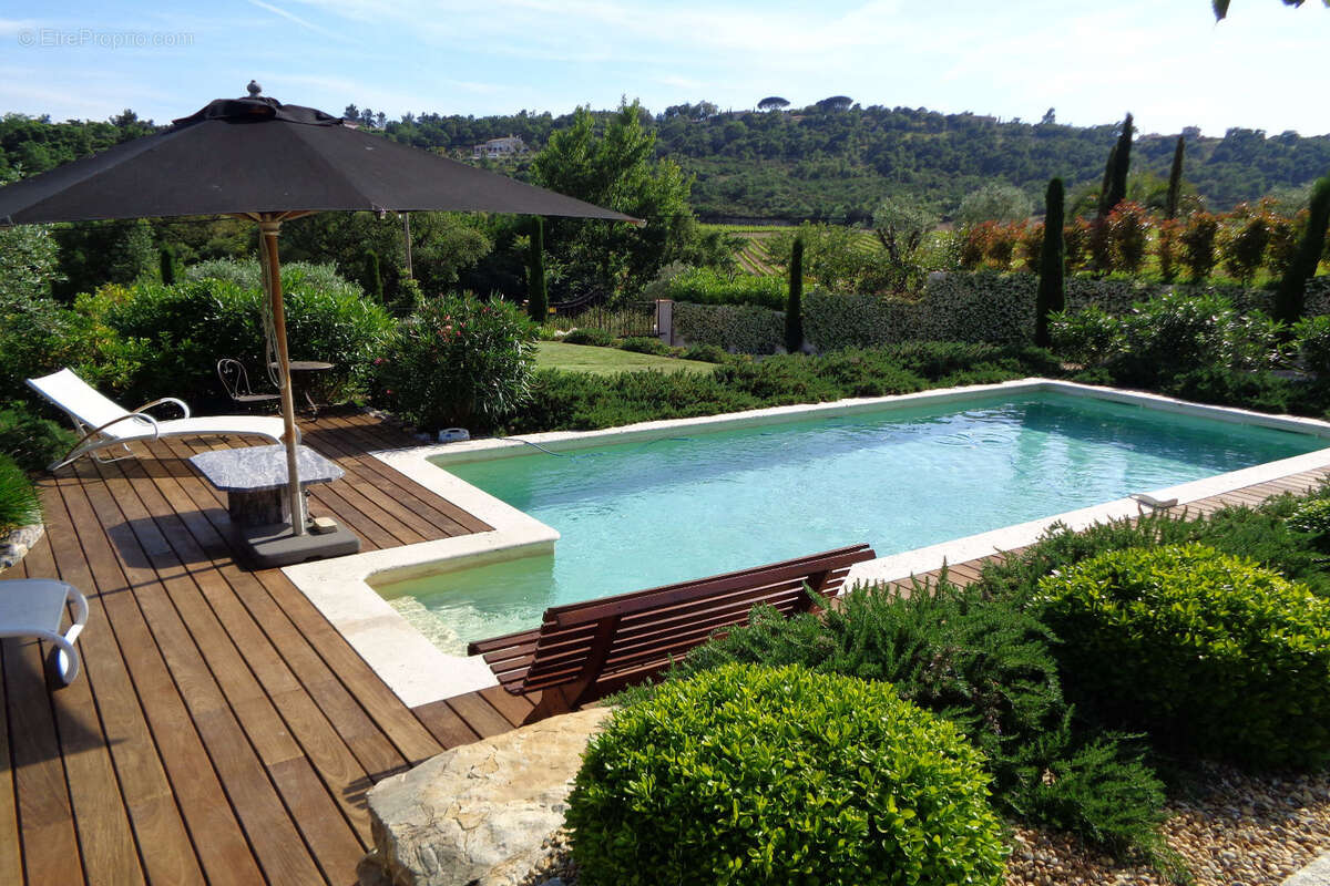 Maison à PLAN-DE-LA-TOUR