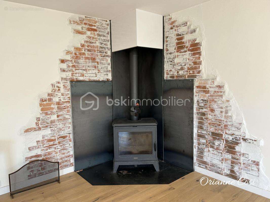 Maison familiale rénovée de 175 m² – 5 chambres – Terrain 904 m² - photo 12