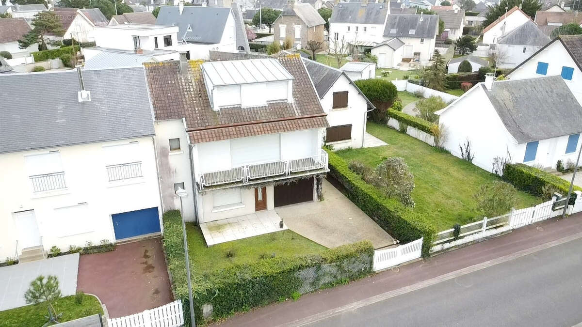 Maison à SAINT-PAIR-SUR-MER