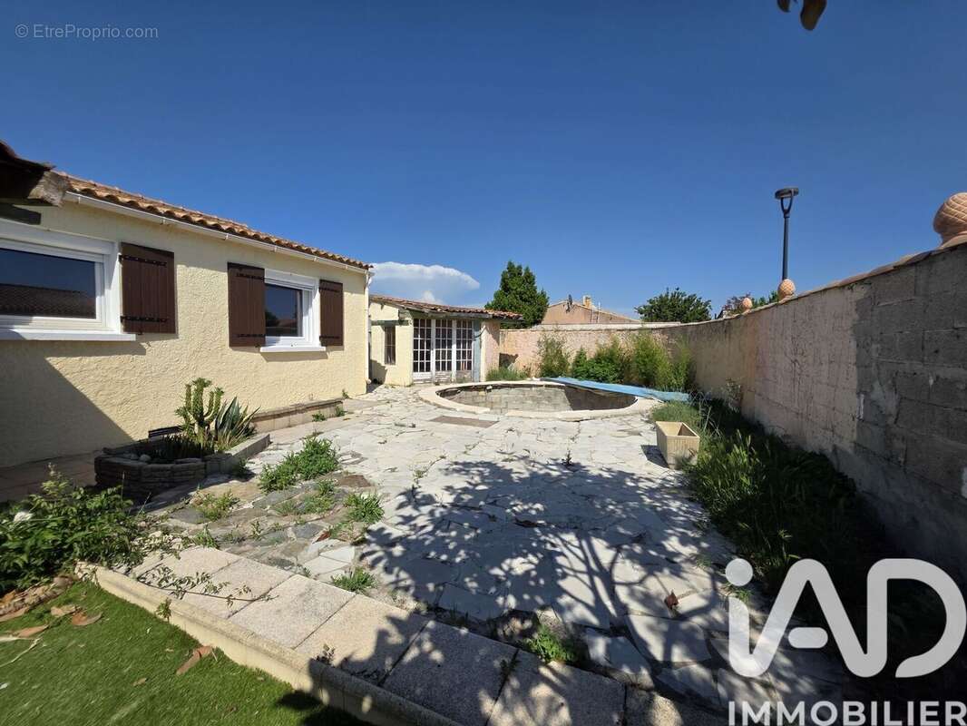 Photo 2 - Maison à CABANNES