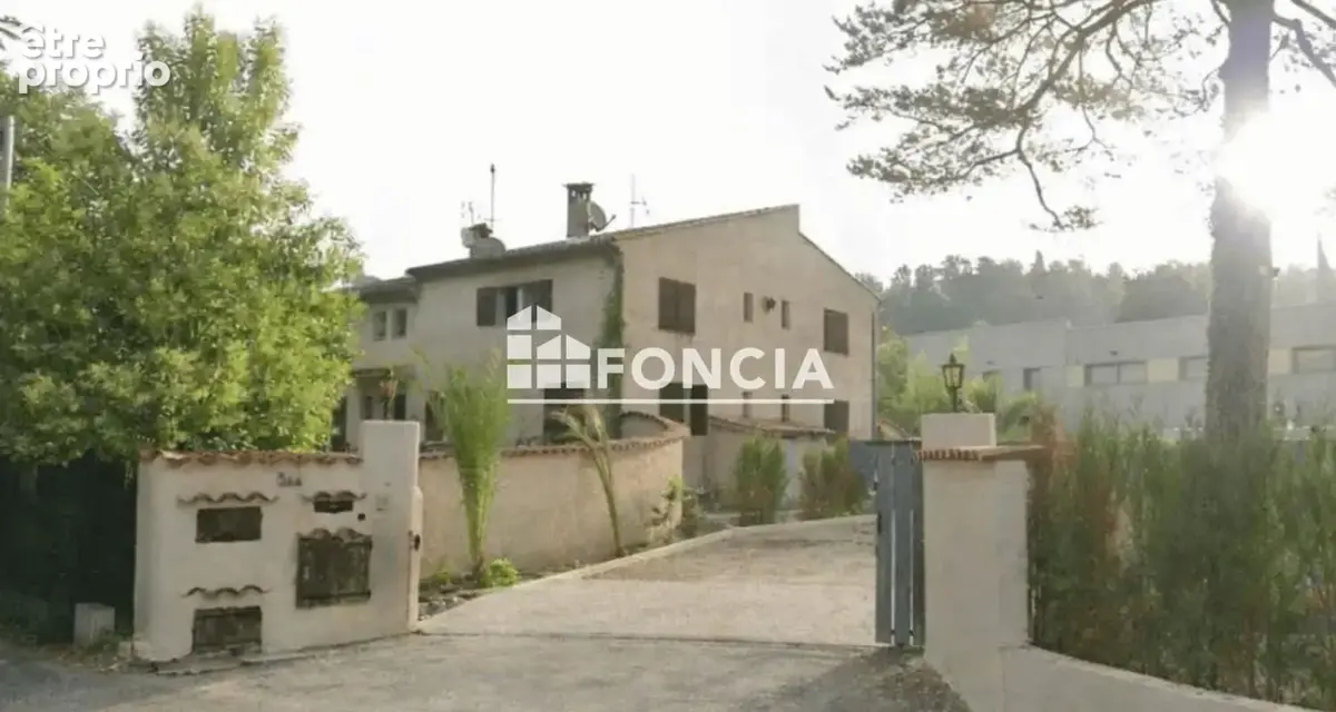 Saint-paul-de-vence — un haut de villa aux volumes exceptionnels 3 ou 4 chambres selon vos besoins - photo 9
