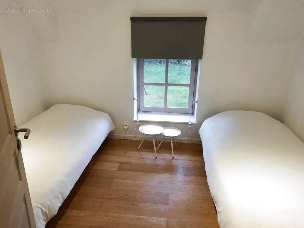 Maison à VAUX-SUR-AURE