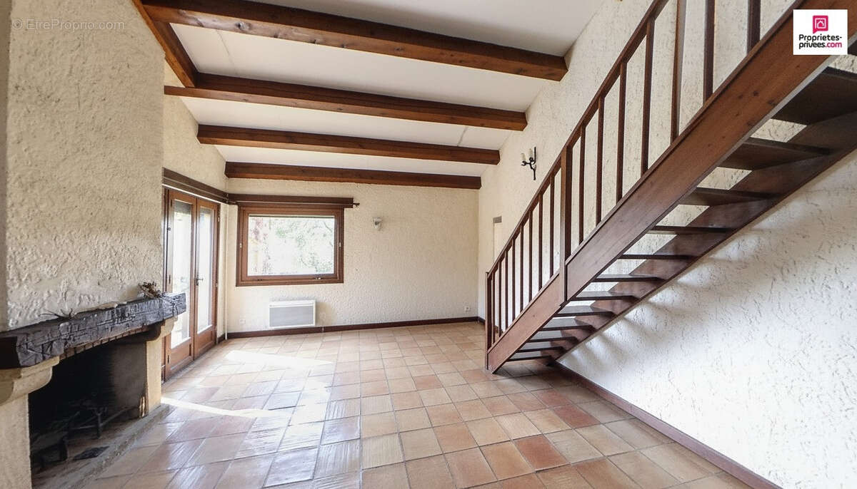Maison à ESPARRON-DE-VERDON