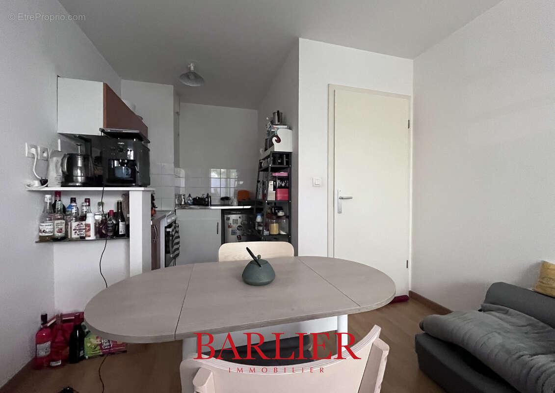 Illkirch-Graffenstaden - Appartement 2 pièces de 32,63 m2 avec grande terrasse - Parking dans la résidence - photo 4