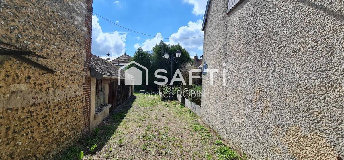 Photo 1 - Maison à RIGNY-LE-FERRON