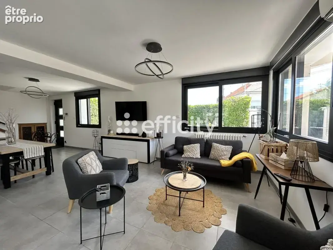 Maison 151 m² à Roanne  - photo 5