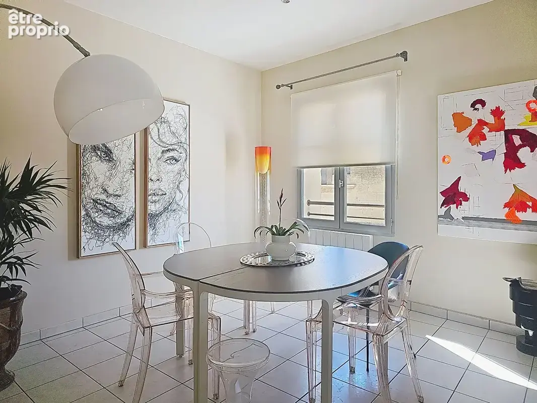 Villeneuve-lès-Avignon. Appartement 3 pièces de 102 m² avec ascenseur et parking - photo 11