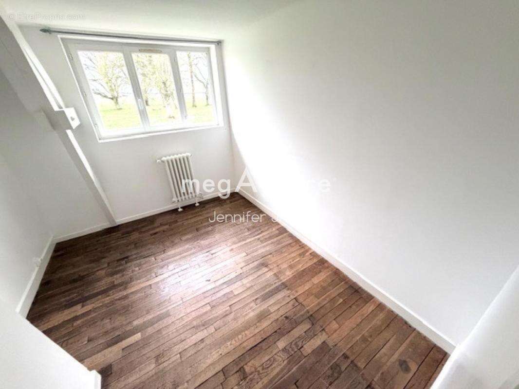 Maison à MAIGNELAY-MONTIGNY