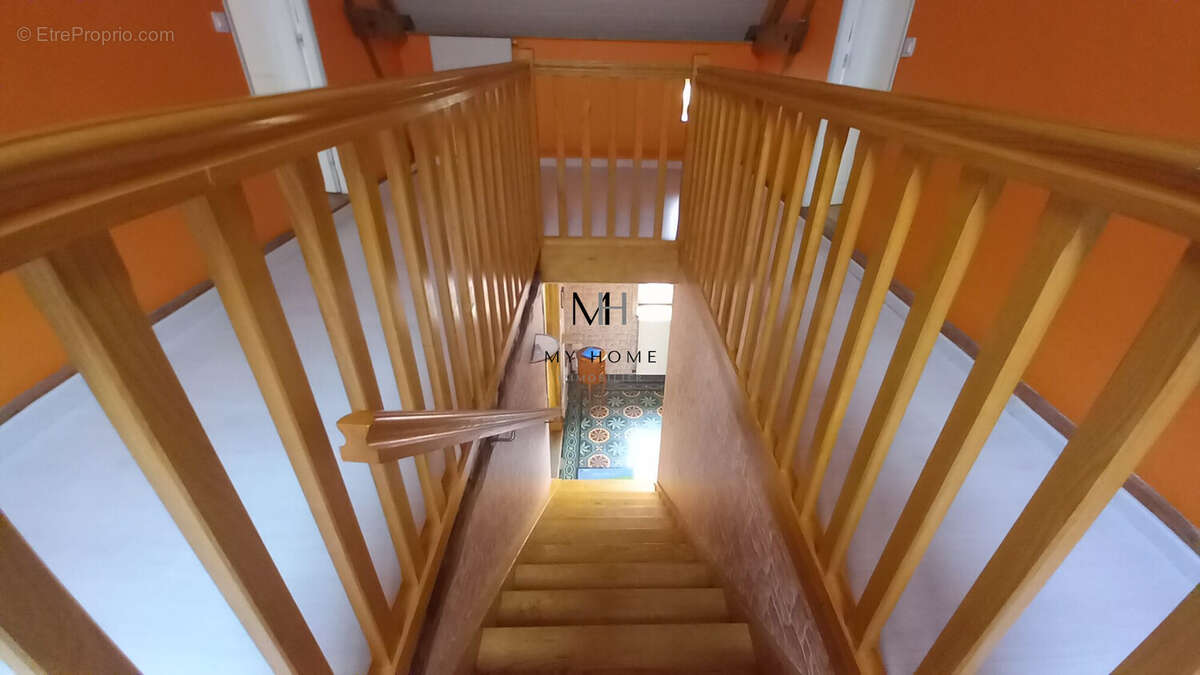 Maison à LE MELE-SUR-SARTHE