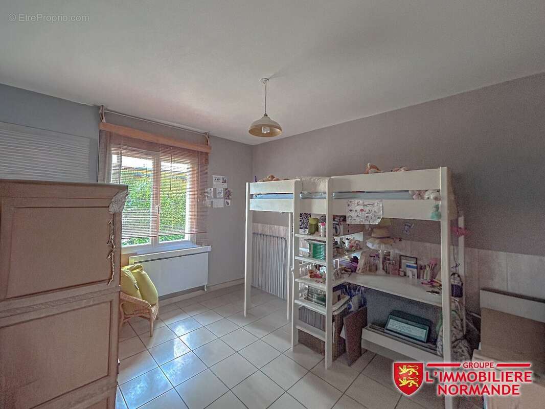 Maison à BONNIERES-SUR-SEINE