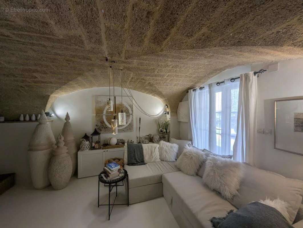 Maison à VERS-PONT-DU-GARD