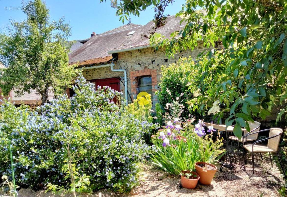 Maison à LE GRAND-BOURG
