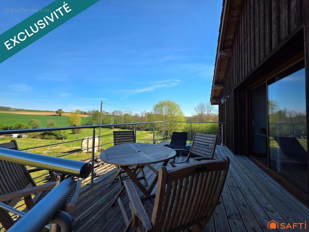 Maison 187 m² à Seyches  - photo 4