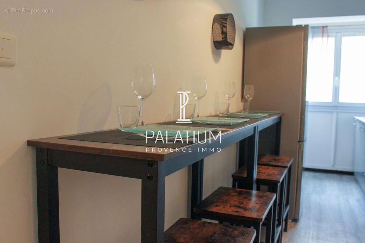 Appartement à MARSEILLE-3E