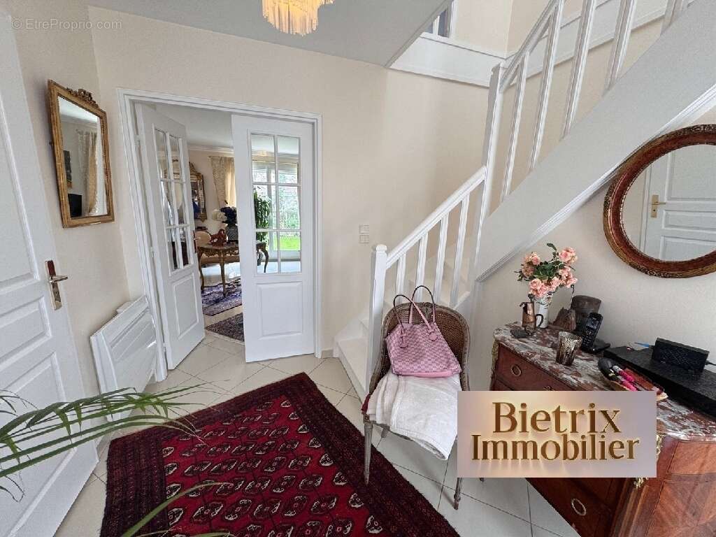 Appartement à L'ISLE-ADAM